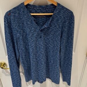 Rhône Men's Blue Patterned Shirt Size Large